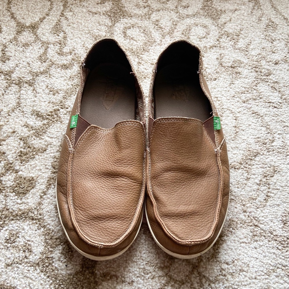 Men’s Sanuk slip ons